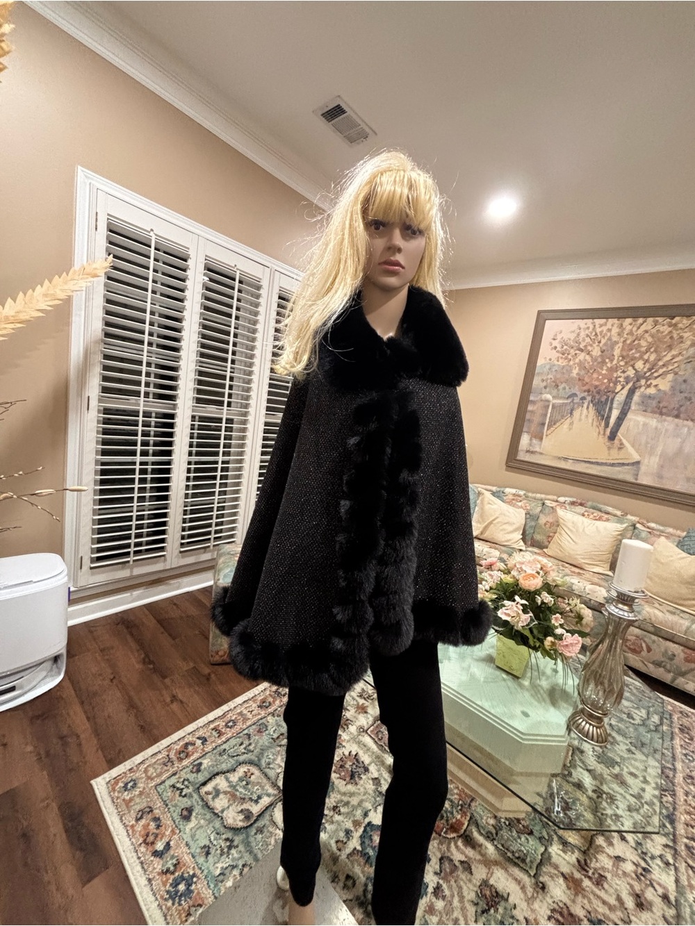Vince Camuto Black Faux-Fur Trim Cape